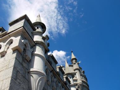 המגדלים של הטירה «קן הסנונית»