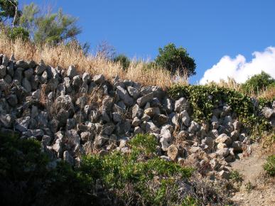 پتھر کی دیوار